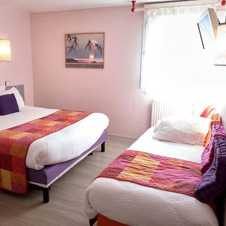 Logis Hotel Le Moulin Des Gardelles Riom Εξωτερικό φωτογραφία