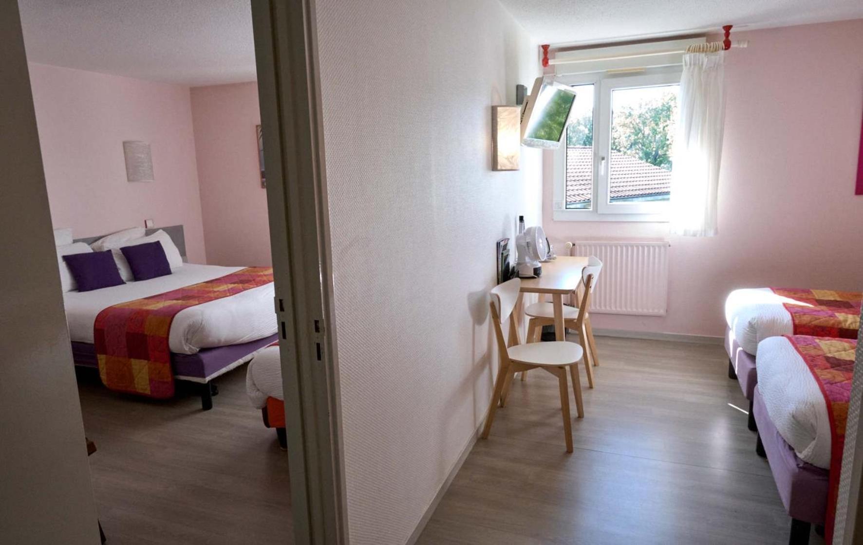 Logis Hotel Le Moulin Des Gardelles Riom Εξωτερικό φωτογραφία