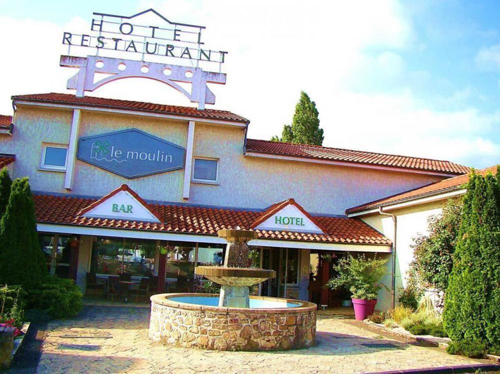 Logis Hotel Le Moulin Des Gardelles Riom Εξωτερικό φωτογραφία