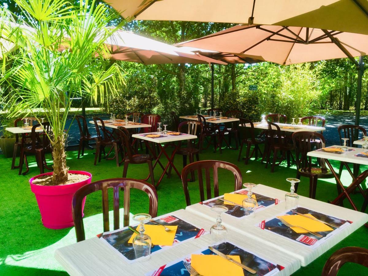 Logis Hotel Le Moulin Des Gardelles Riom Εξωτερικό φωτογραφία