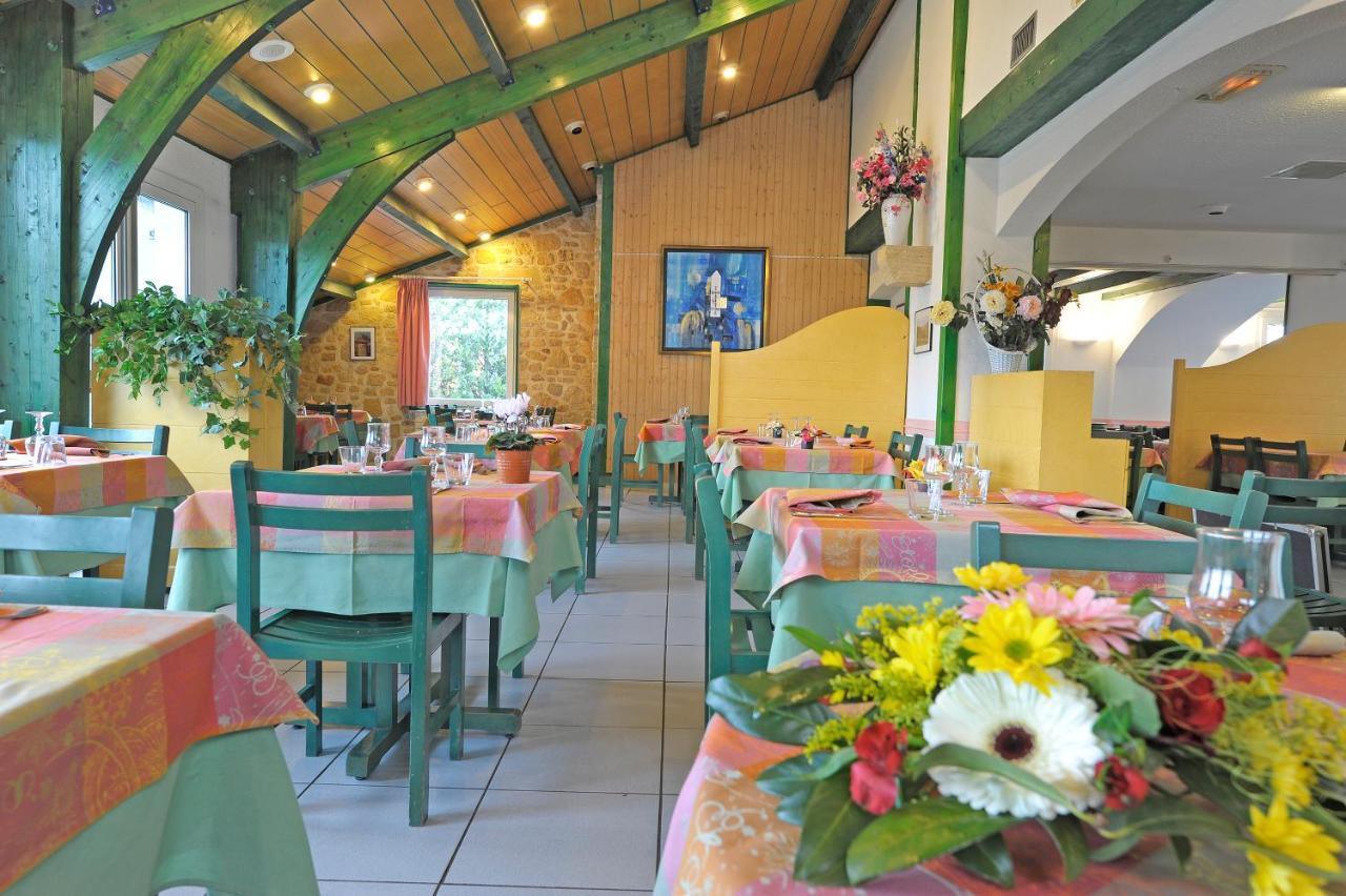 Logis Hotel Le Moulin Des Gardelles Riom Εξωτερικό φωτογραφία
